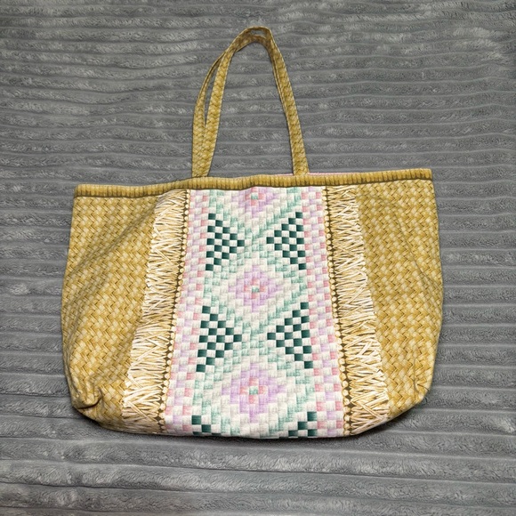 Estee Lauder Handbags - Estee Lauder‎ Tan STRAW-LOOK (cotton fabric) Beach Bag Large Tote